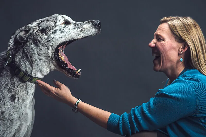 آیا حیوانات واقعاً می توانند بوی ترس را در انسان حس کنند؟
