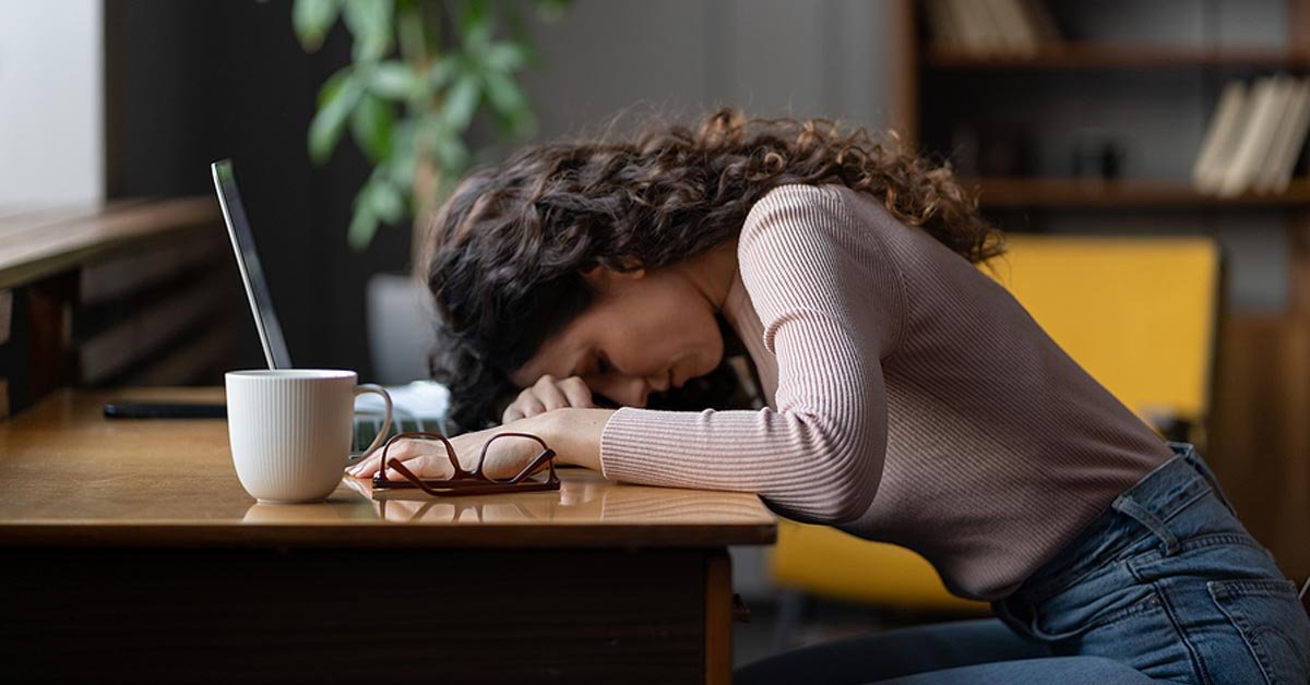 چرا برخی افراد همیشه خسته هستند یا احساس خستگی دارند؟